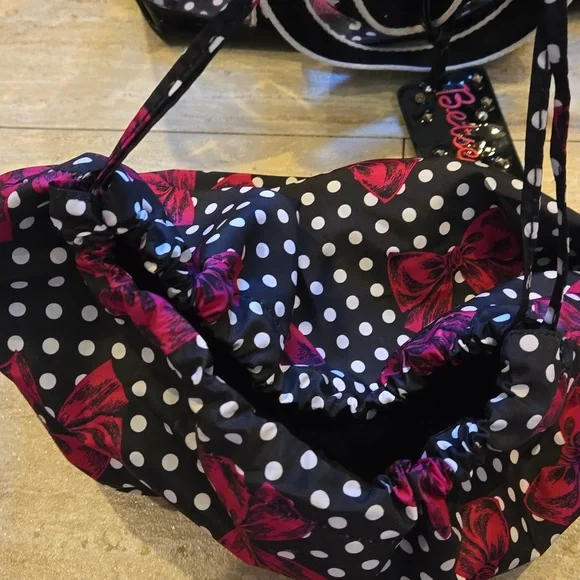 Betsey Johnson Betseyville Unique Clear Vinyl Tote with Removable Drawstring Bag - Picture 16 of 16